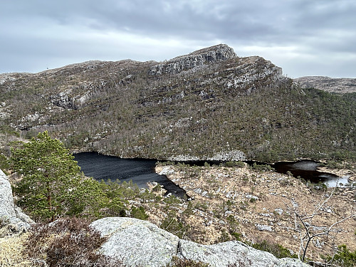 Bukkaknuten sett fra oppstigningen til Aust for Husalifjellet.