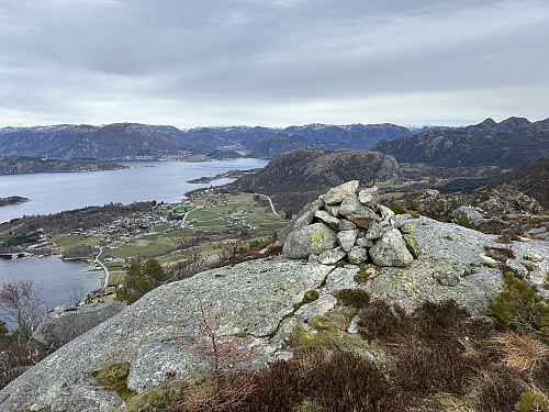 Fin utsikt fra Aust for Husalifjellet