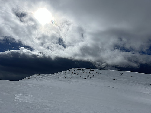 Svarte skyer over Gravdalsfjellet