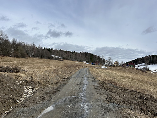 På vei oppover mot Klundby gård