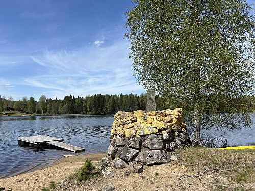 Riksrøys 64 ligger flott til like ved Leirsjøen