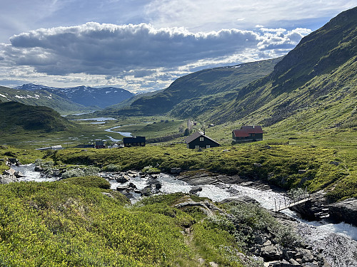 Fin utsikt ned mot Upsetedalen på vei ned igjen.