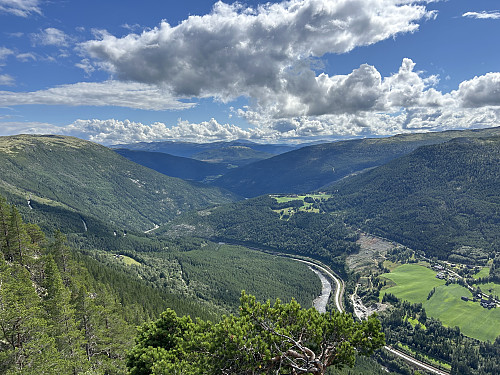 Utsikt sørover Gudbrandsdalen