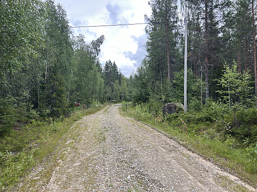 Jeg parkerte i krysset ved hovedveien