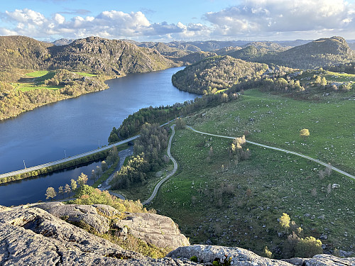 Saglandsvatnet sett fra Fløyfjell
