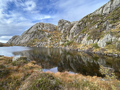 Ved Dyrdalsvatnet 