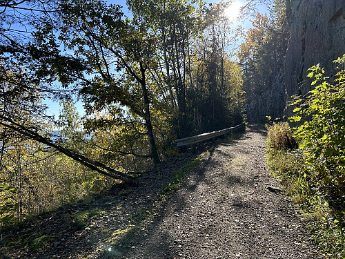 Fin turvei oppover mot Orebergvannet