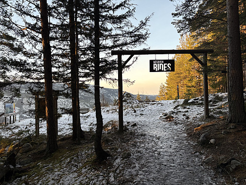 Ved utsiktspunktet som jeg passerte på vei opp mot Klevarudnatten.
