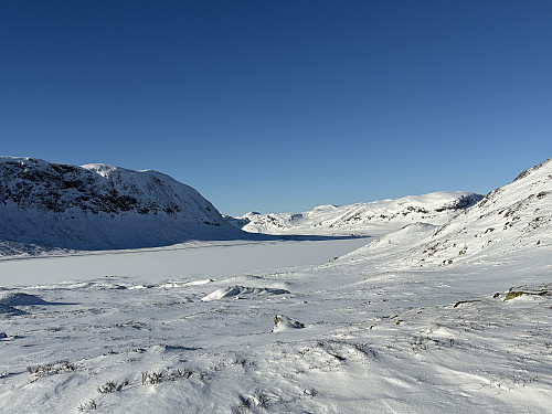 Utsikt fra stigningen tilbake mot Eldrevatnet