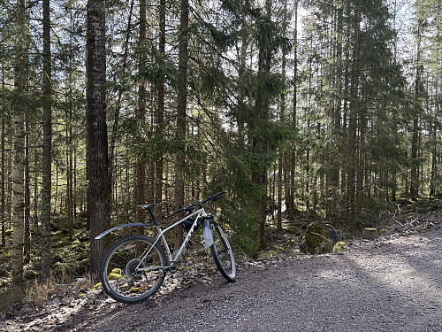 Nærmere riksrøys 49 er det vanskelig å komme med sykkel