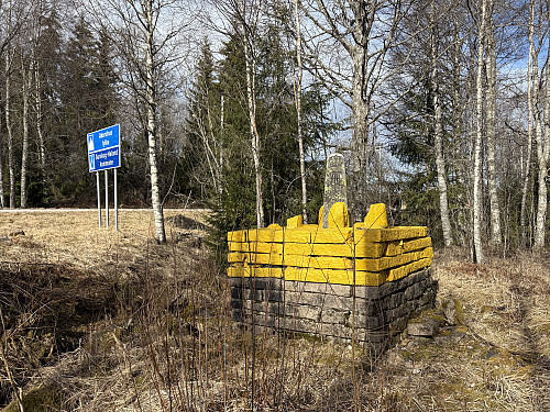 Riksrøys 47 ligger like ved riksveien