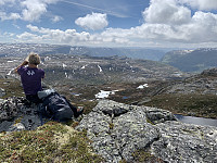 Utsikt mot Himreheia fra selve topp-punktet på 899 m.