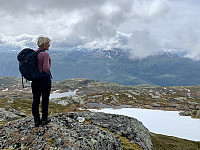 Utsikt mot Valskår og Litunet.