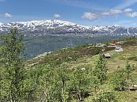Fossastølen med Skaulen i bakgrunnen.