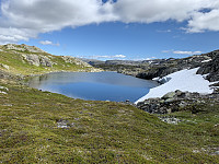 Vann 1115 øst for toppen.