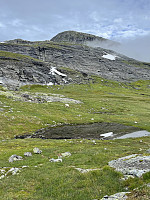 Fitjanuten sett fra hytta ved Holmavatn.