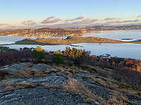 Utsikt mot Hafrsfjord, Hagøyna og Madlasandnes.