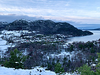 Utsikt mot Bersagel og Dreggevik med Hammarsfjellet bak.