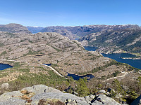 Utsikt mot Botsheia, Hatten og Lysefjorden.