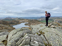 Utsikt mot Stora Hagatjørna og Gjesdal.