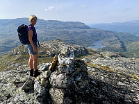 Utsikt mot Vestre Kaldefjell, Raudnuten og Mosvatnet.