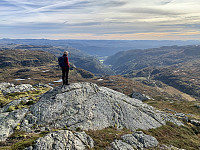Utsikt sørover mot Vadla. Fjellsenden sees helt til venstre i bildet.