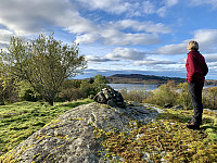 Toppen med utsikt mot Fogn.