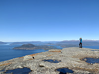 Utsikt mot nord med Halsnøy sentralt.