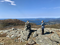 Utsikt nordvestover mot Boknafjorden. Ormakammen til venstre i bildet.