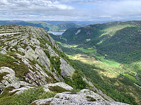 Utsikt mot Fiskårdalen og Lognevatn.