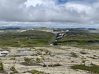 Utsikt mot nordøst. Midtre Brendeknuten sentralt i bildet.