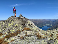 Toppen med Røldalsvatnet bak.