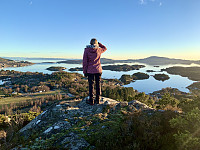 Toppen med utsikt mot Bokn i sør.