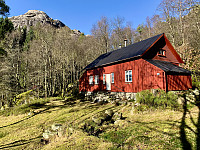 Brombo. Ørneknuten til venstre.