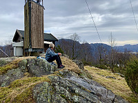 Mast på toppen av Lauvåsen.