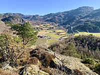 Utsikt mot sørøst oppover dalen.