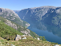 Utsikt til Håheller og Kjerag med Geitanes.