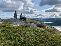 Fin topp med karakteristisk stein nord på toppryggen.