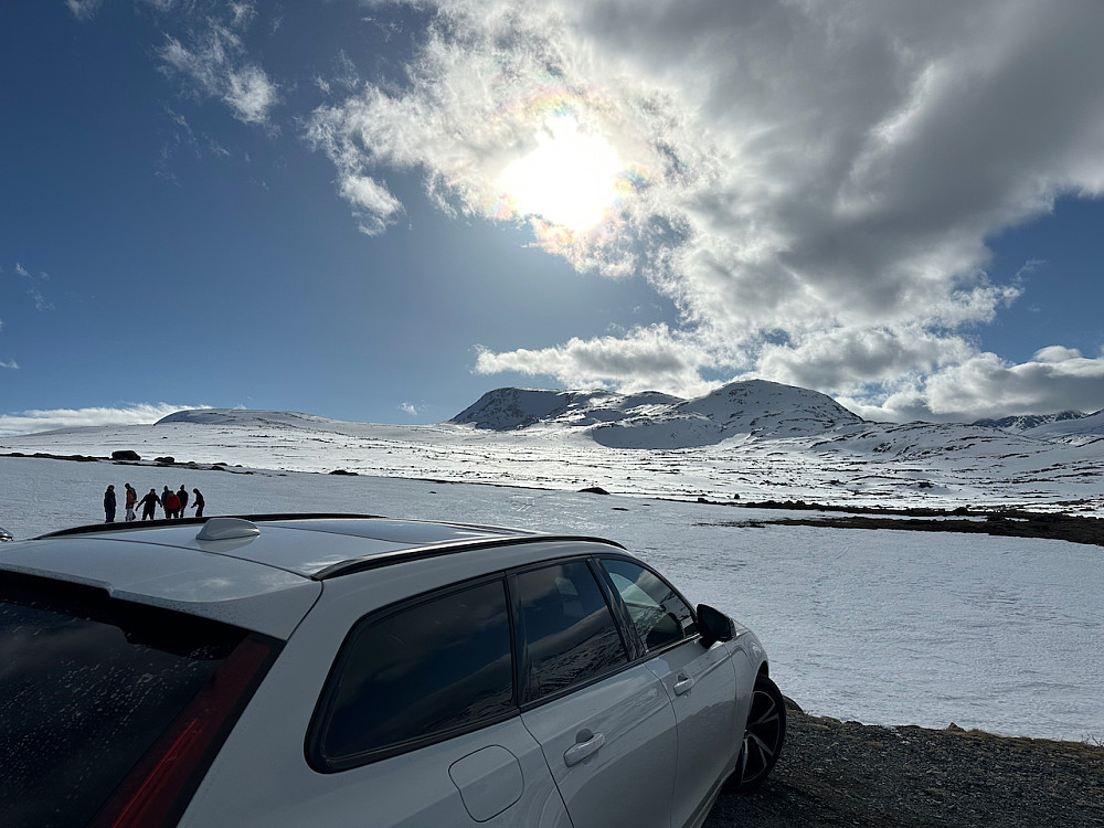 Parkering på Valdreflye og skia på helt i fra parkeringa
