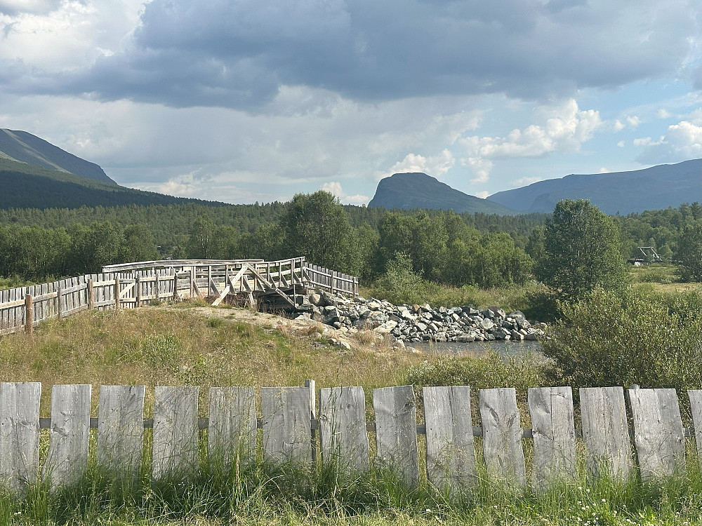 Dagens turmål sett fra RV 51 ved starten på Hulderstigen