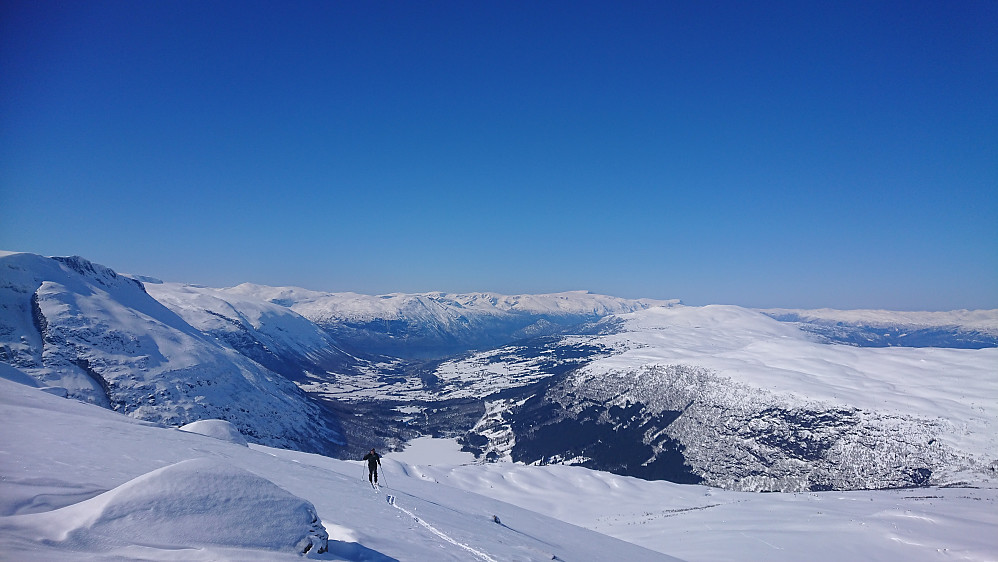 Oppe mot breen