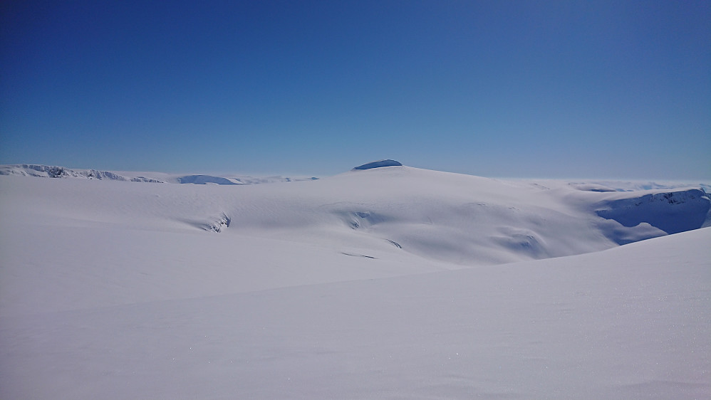 Oppe på breen, Snønipa nærmer seg