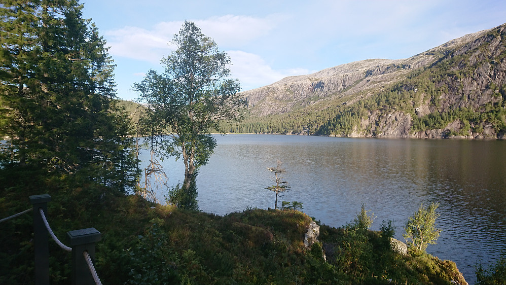 Da var det bare å nyte den fine høstkvelden fra hytta på Tåvikodden etter en kjempefin dag i fjellet