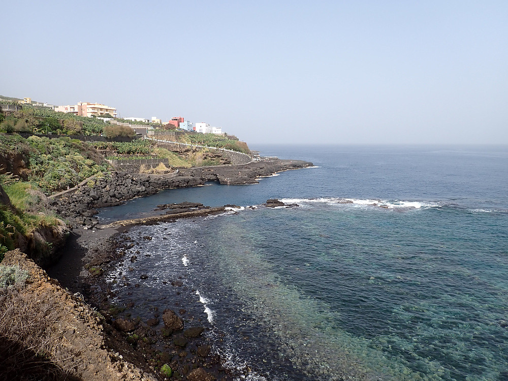 Strandpromenaden mot Charco azul