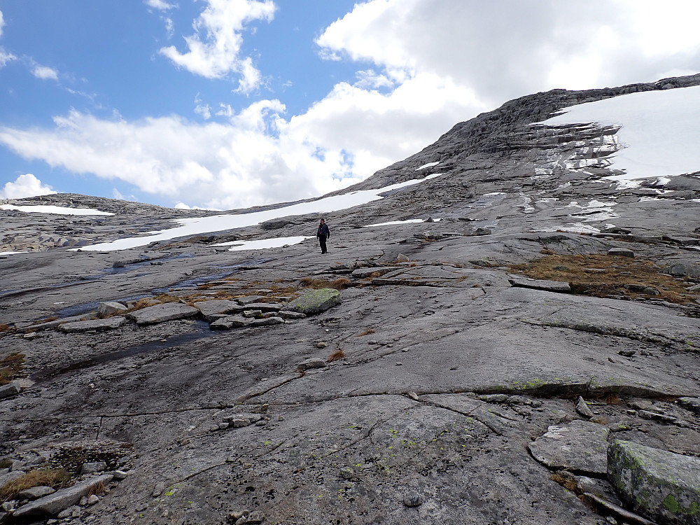 Lettgått på blankskurt fjell