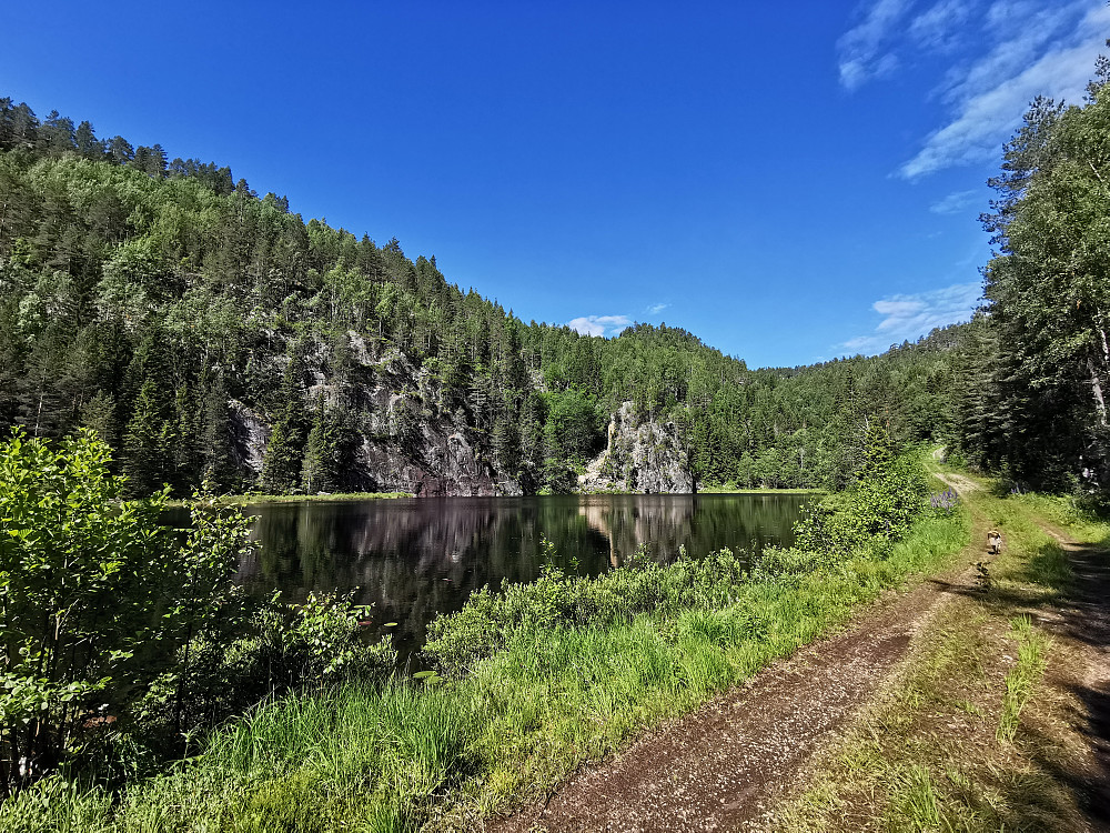 Svarttjern, på vei til Husefjell