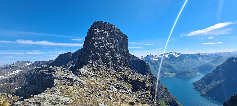 Dagens hovedtopp, Helghornet 