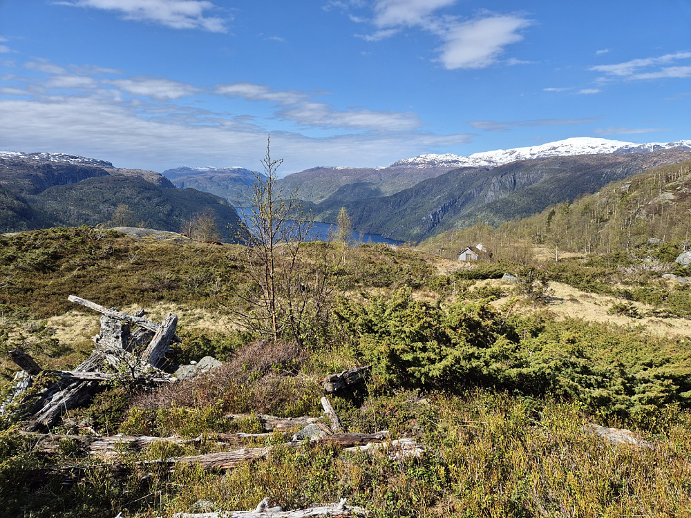 Neddotte stølshus i Kvednadalen