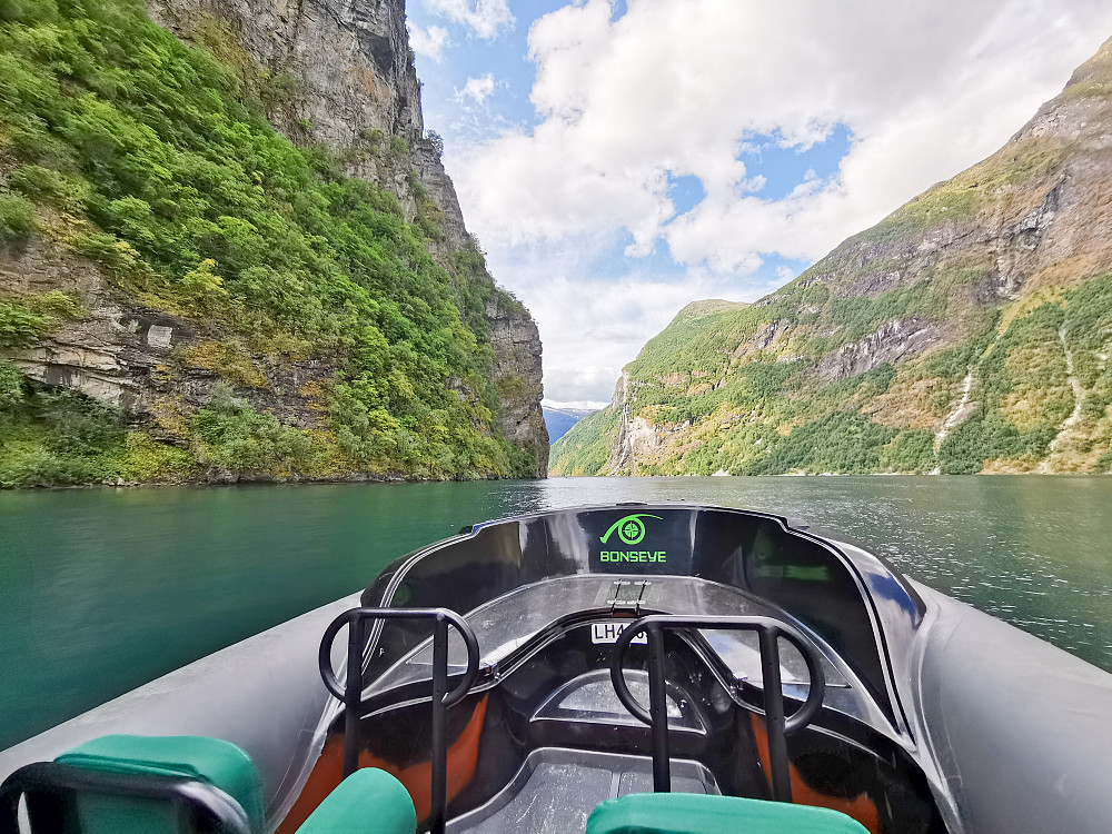 Uvanlig transport på første etappe på turen.