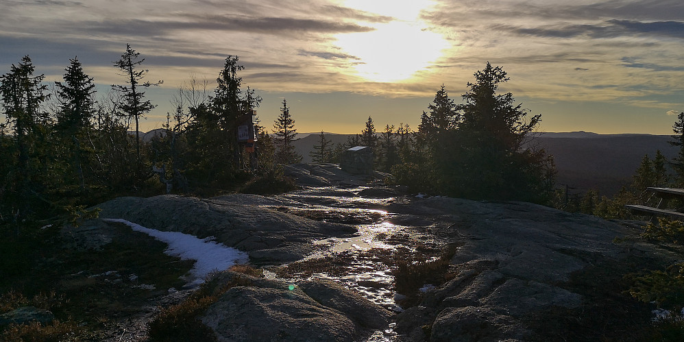 Tjuvåskampen. 